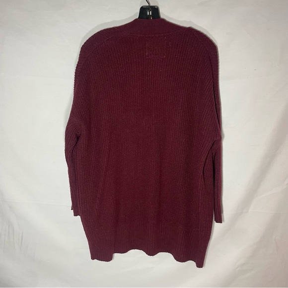 Urban Heritage Maroon Knit Sweater - Picture 2 of 2